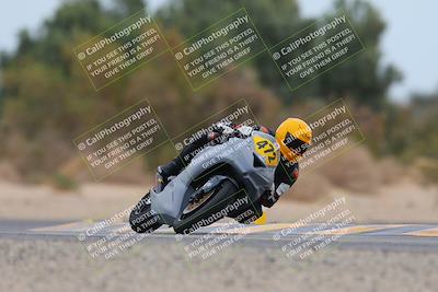 media/Jan-20-2024-CVMA (Sat) [[ddb8bc1f3d]]/Race 10 Amateur Supersport Middleweight/
